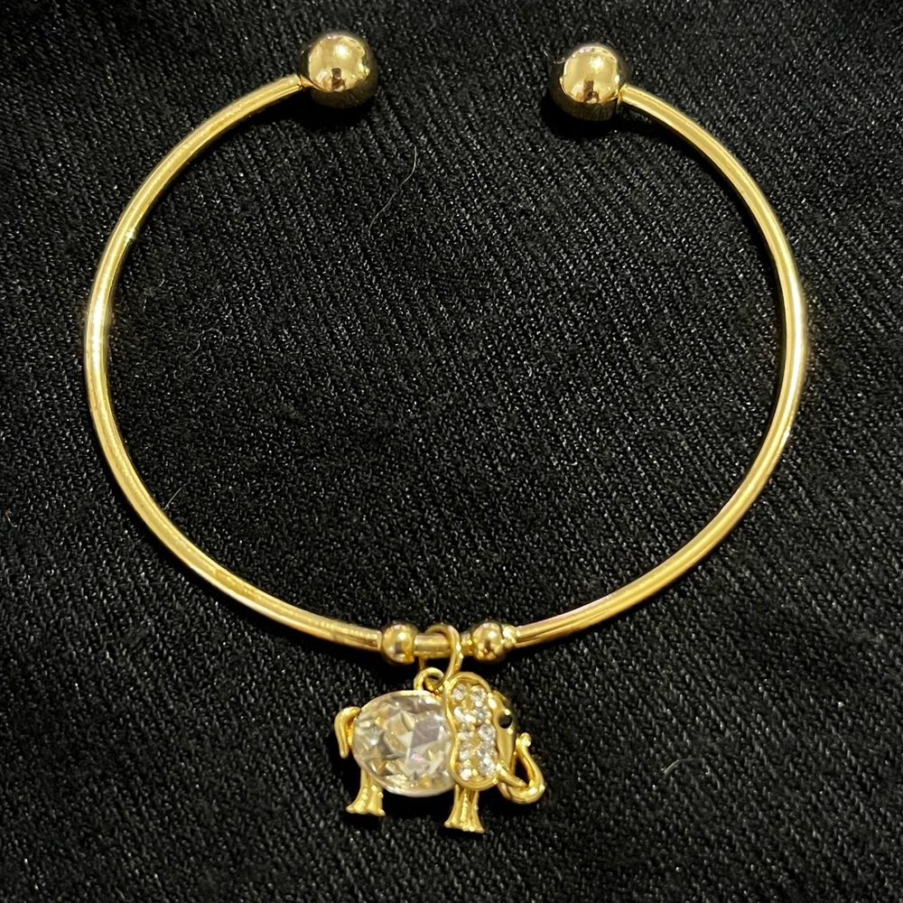 Elegant Gold Elephant Bracelet